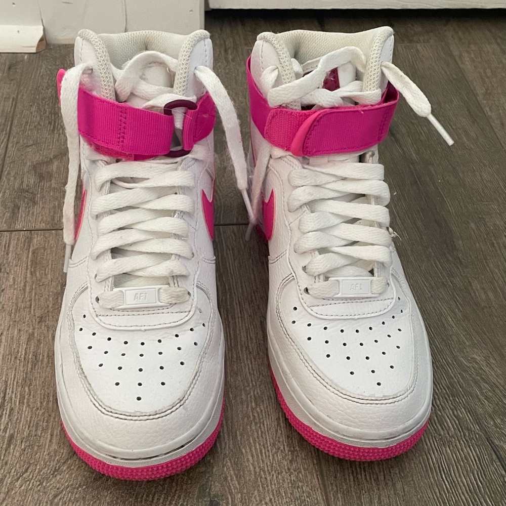 high top air force with pink detailing